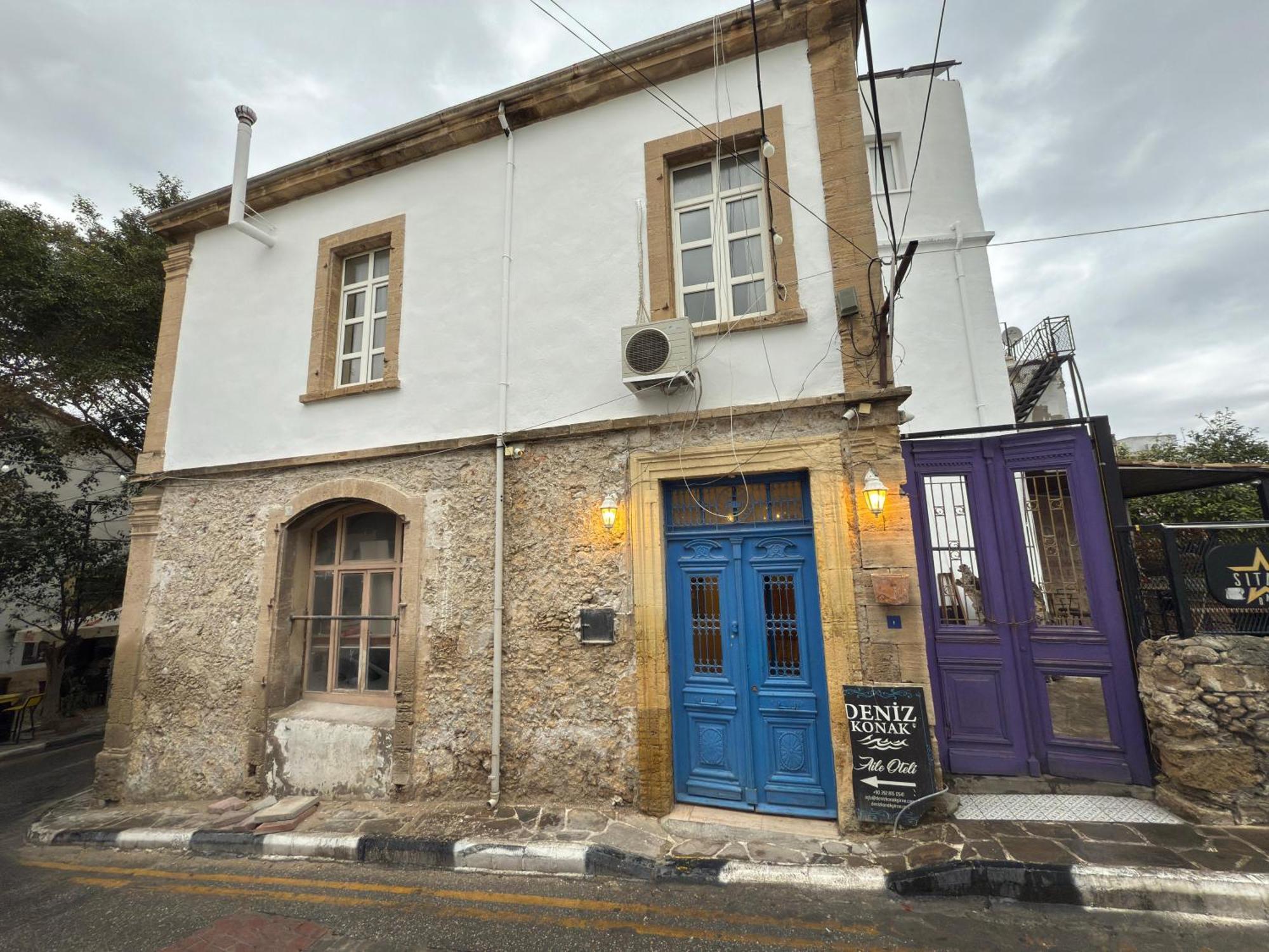 Deniz Konak Boutique Hotel Kyrenia  Exteriör bild